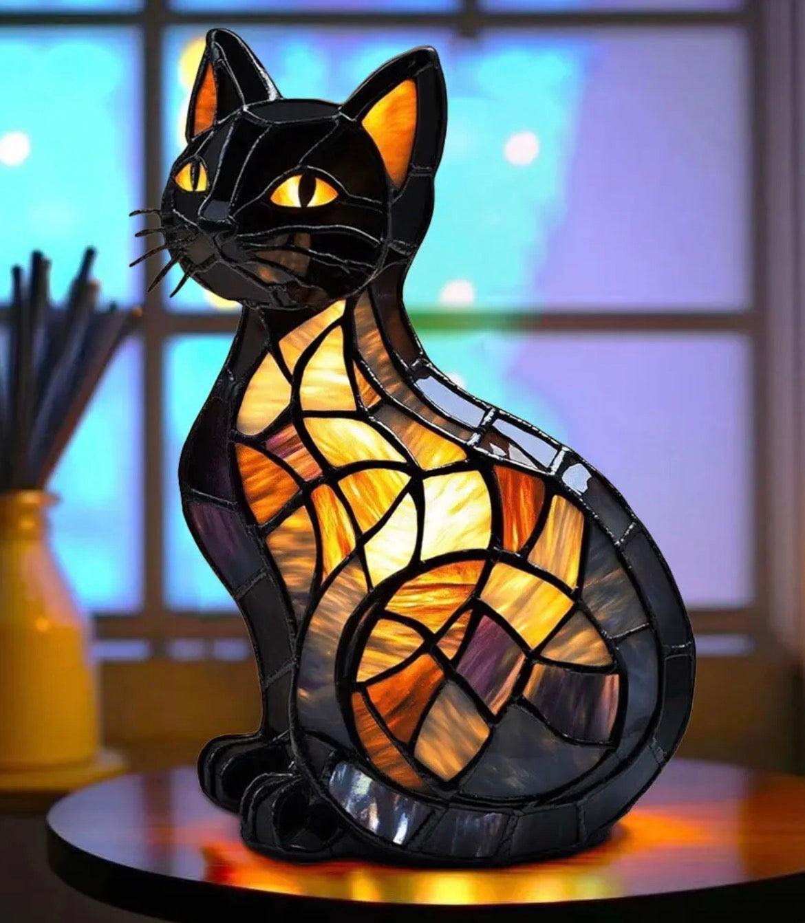 Lampada da Tavolo in Stile Vetrata "Artisan Kitty" – Scultura Luminosa a Forma di Gatto